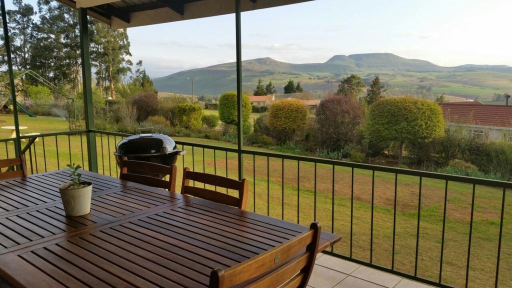 Sangwana 27 Holiday Home Underberg Eksteriør bilde